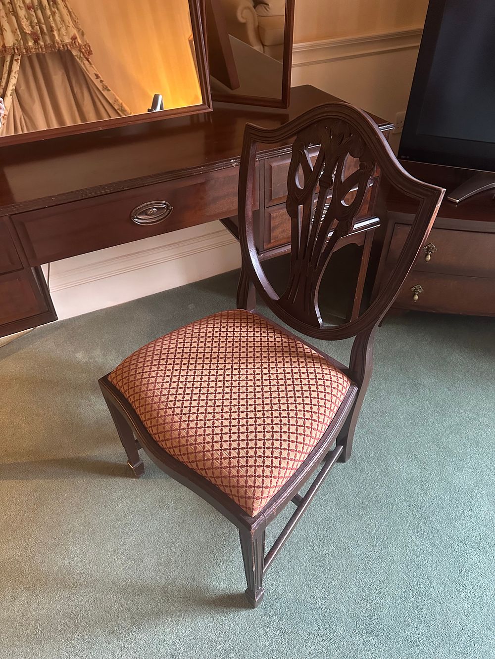 Lot 1301: A Hepplewhite Style Mahogany Desk and Shield-Back Chair with Tri-Fold Mirror