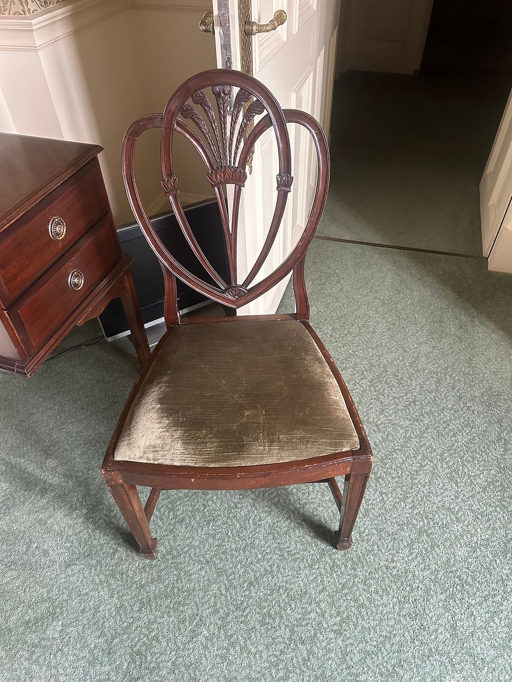 Lot 1312: A Niagara Furniture Hepplewhite Style Clover Back Side Chair and Desk
