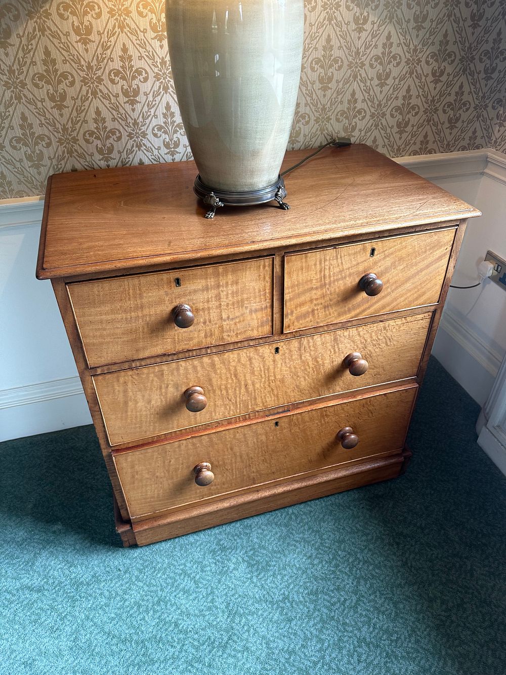 Lot 1321: A 19th Century English Pine Chest of Drawers
