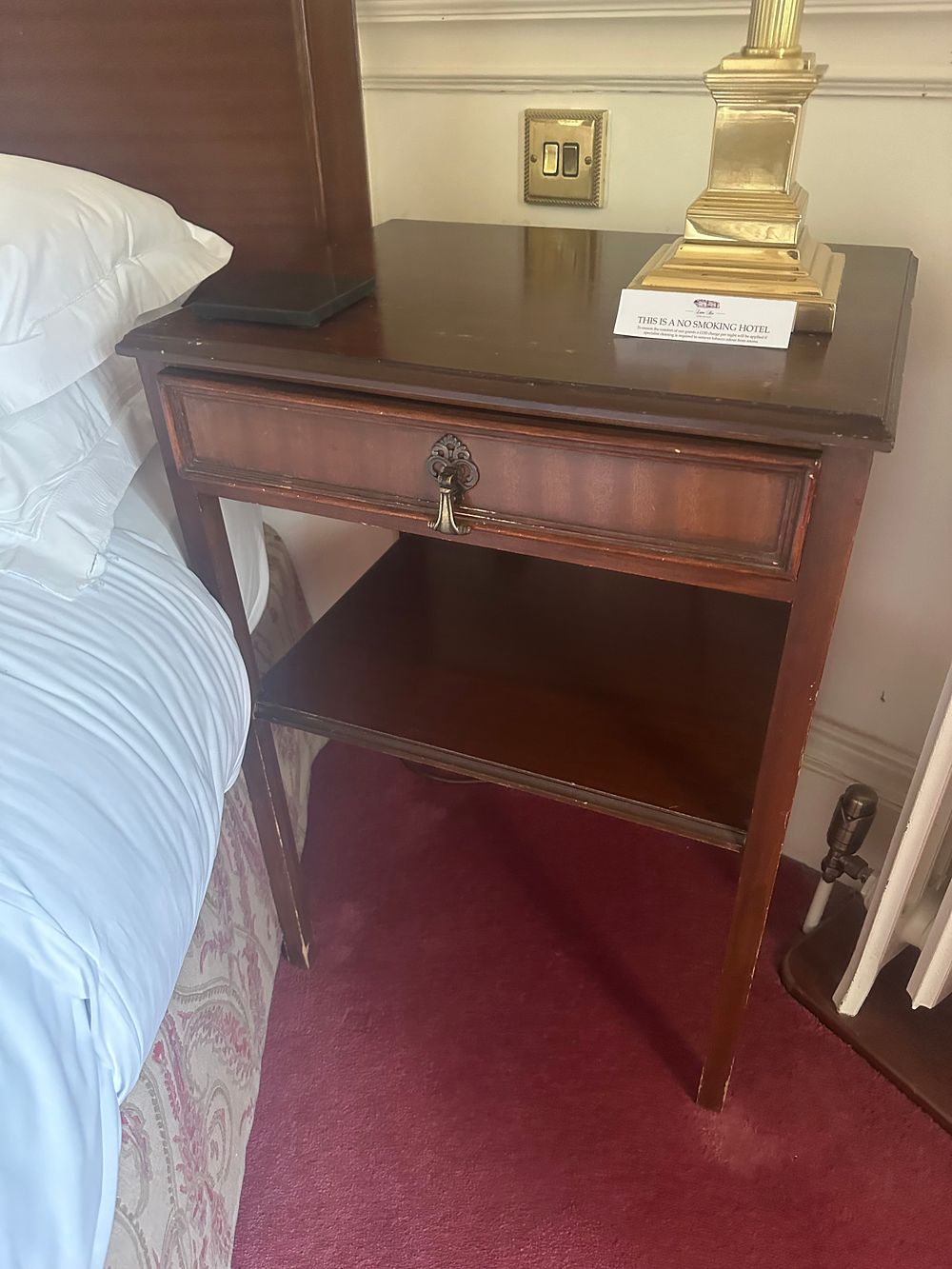 Lot 1364: A Pair of Mahogany Bedside Tables with Drawer and Open Shelf
