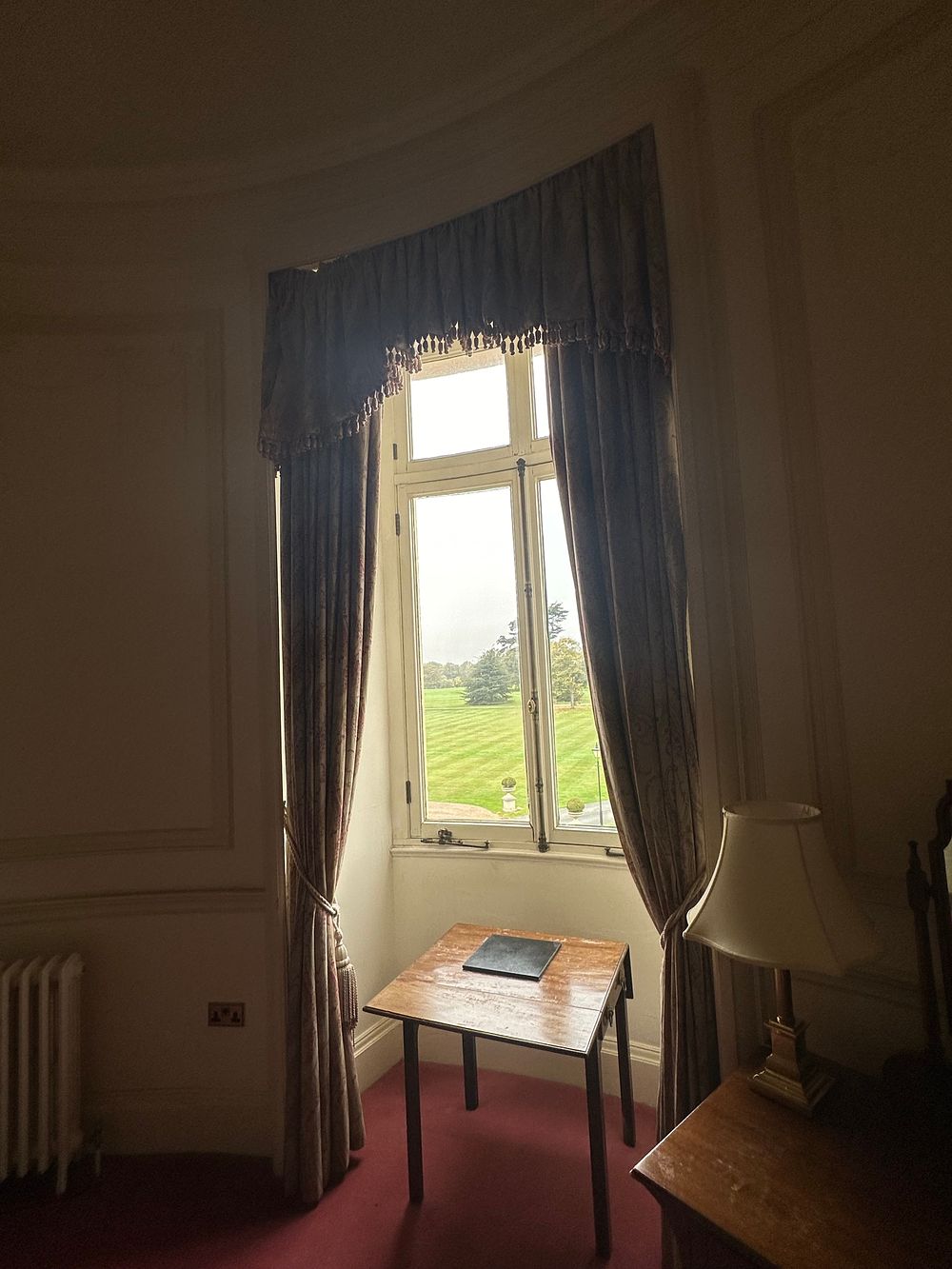 Lot 1370: A Pair of Formal Window Draperies with Valance and Tasseled Tie-Backs, 200 x 300cm