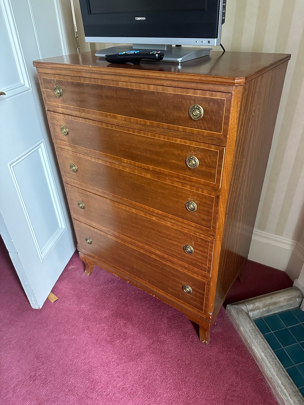 Lot 1385: A Revival Style Five-Drawer Mahogany Tallboy Chest