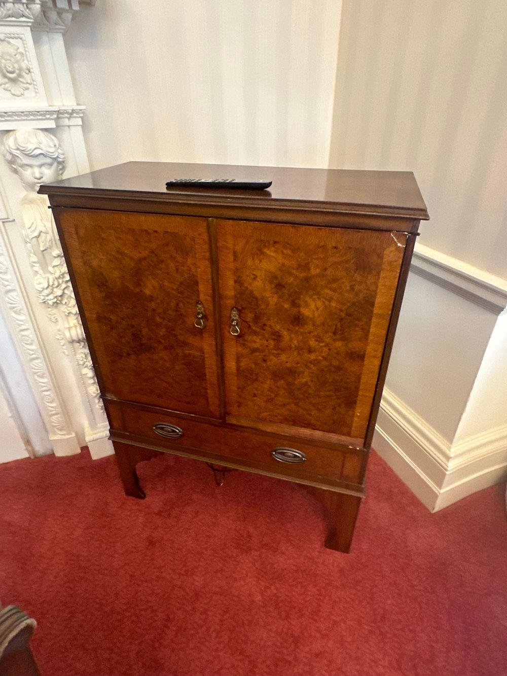 Lot 1425: A Mahogany TV Cabinet