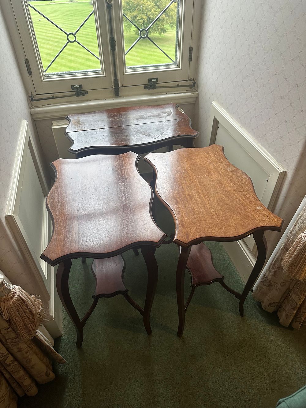 Lot 1431: Louis XV Style Mahogany Nesting Tables, Set of 3, circa 1960s