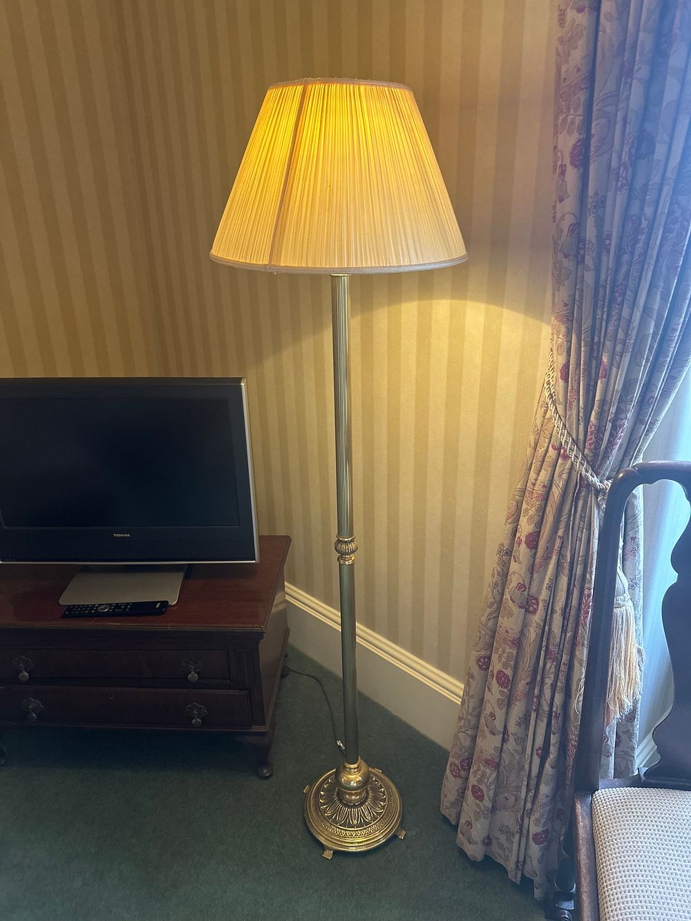 Lot 1452: A Vintage Brass Floor Lamp