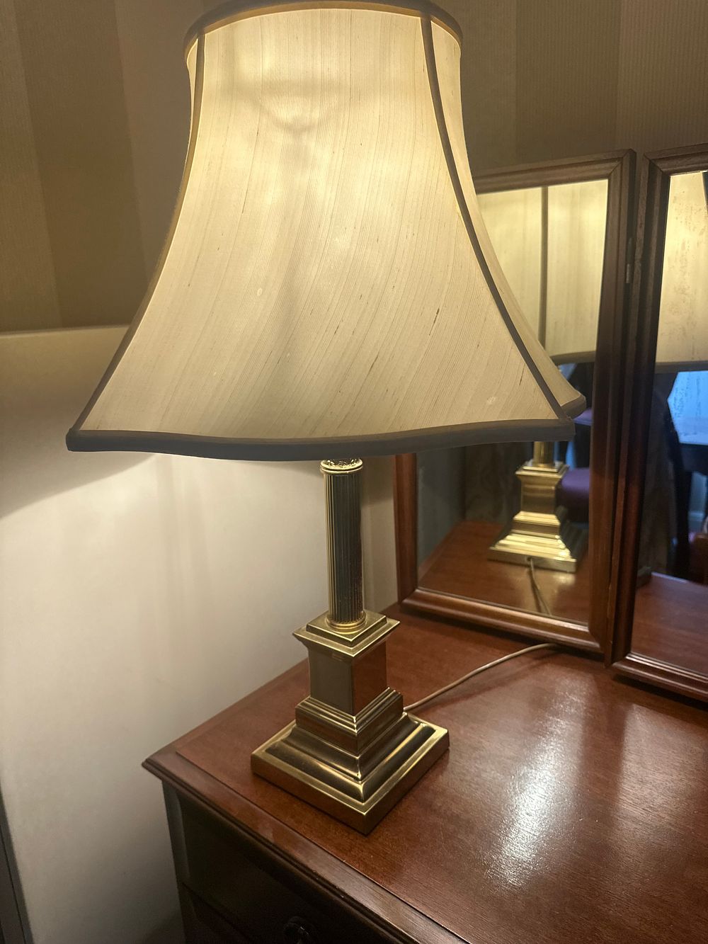 Lot 1481: Three Neoclassic Style Table Lamps in Brass, 1970s