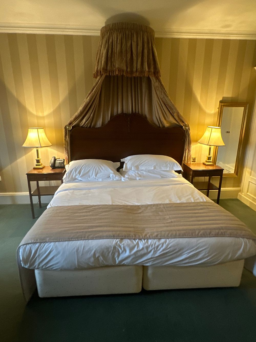 Lot 1485: Adare Manor Style Zip and Link Double Canopy Bed with Carved Headboard