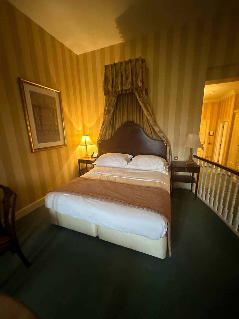 Lot 1586: A Regency-Revival Style Wooden Half-Tester Bed, 180 x 200cm