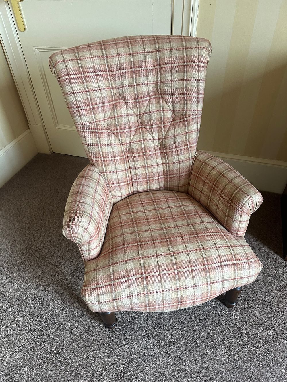 Lot 1628: Balmoral Heather Tartan Fabric Accent Wing Back Cottage Chair with Button-Tufted Back