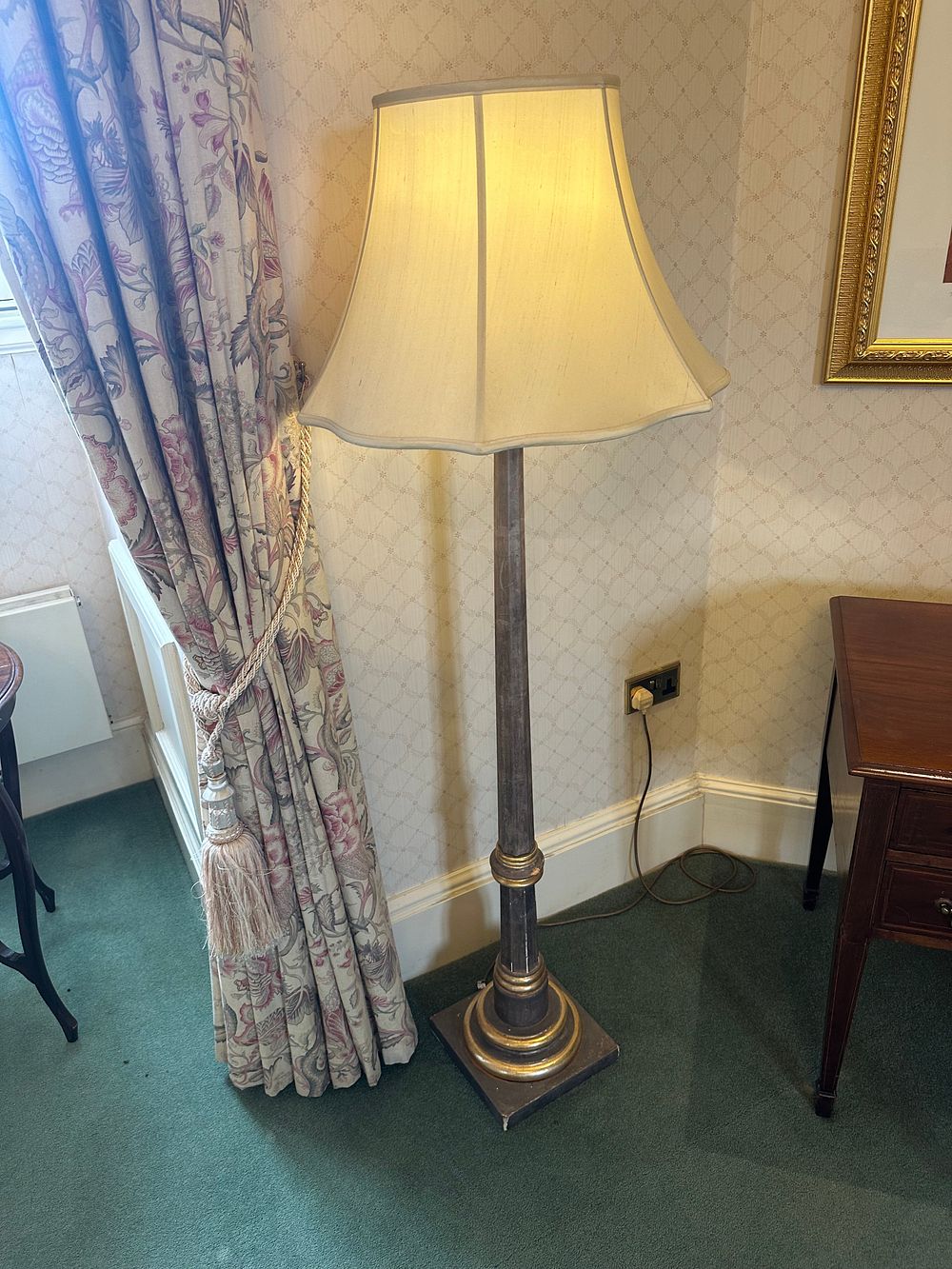 Lot 1661: A TARA Dani Floor Lamp, Model TL6562, 160cm Tall