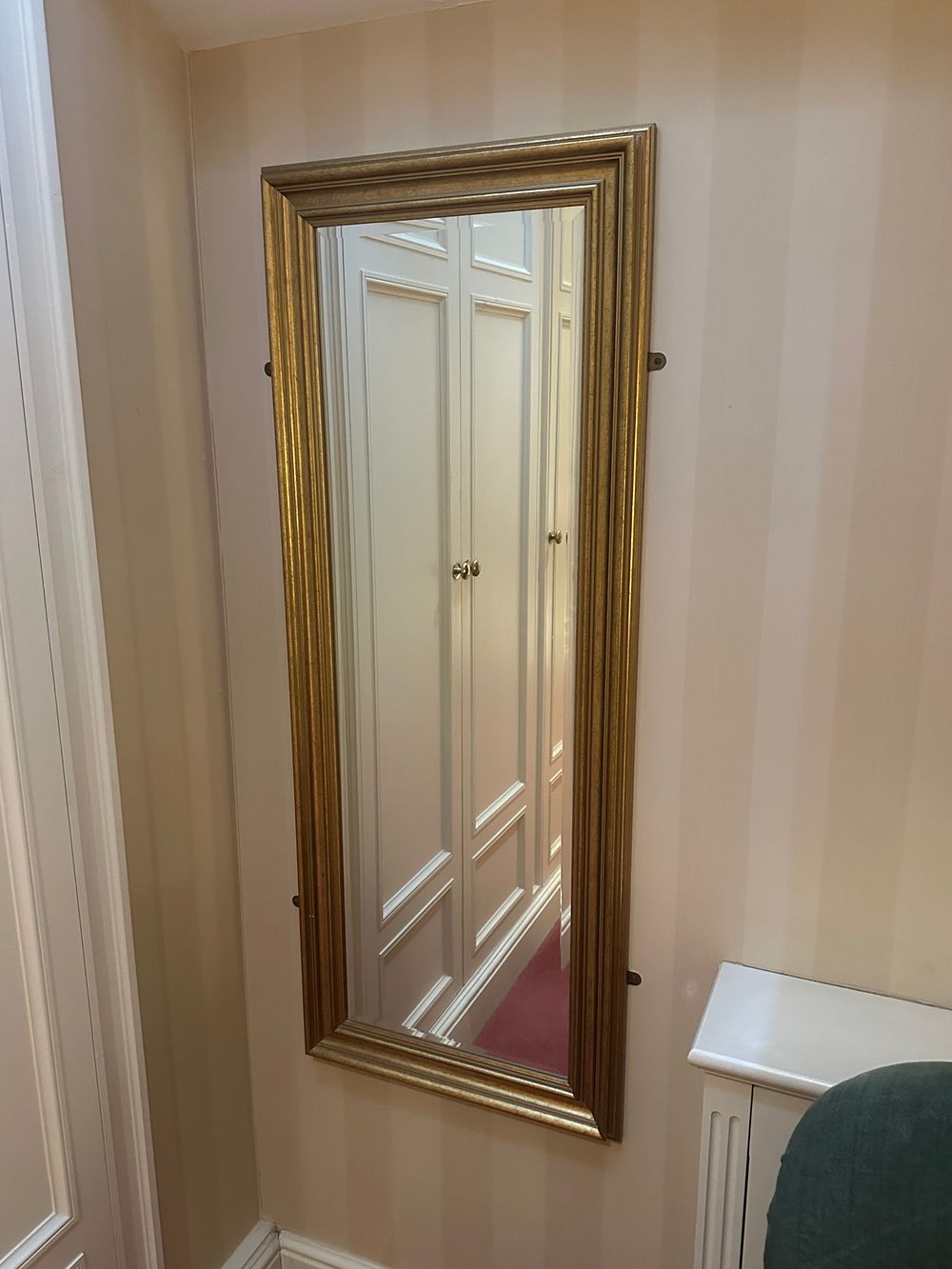 Lot 1676: A Large Traditional Gilded Wood Rectangular Wall Mirror