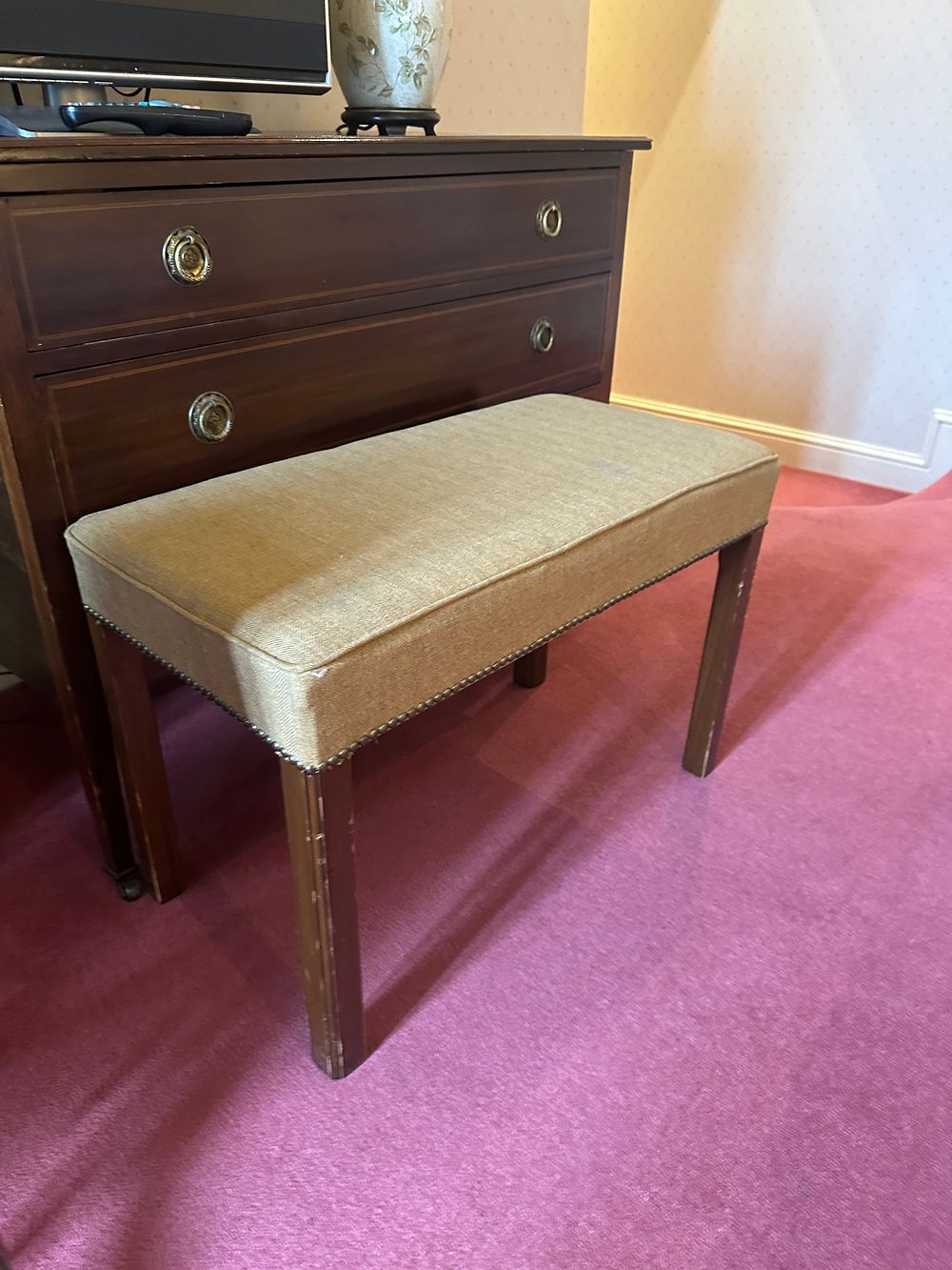Lot 1699: A 1940s Mahogany Upholstered Bench
