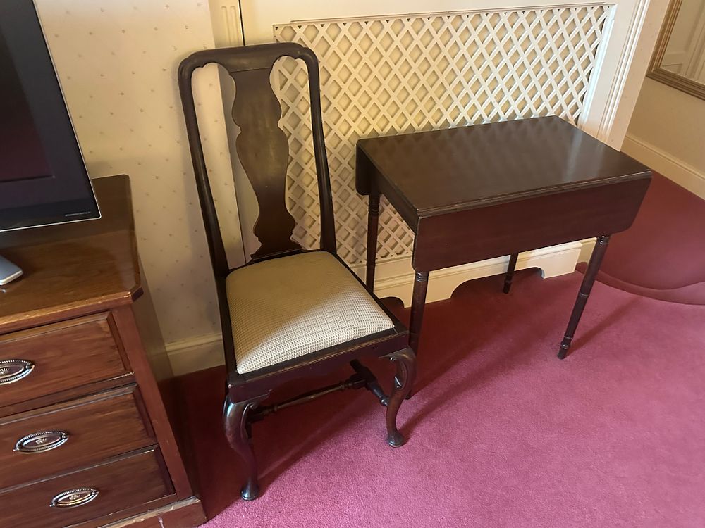 Lot 1735: A Queen Anne Style Dark Hardwood Side Chair and Drop-Leaf Table