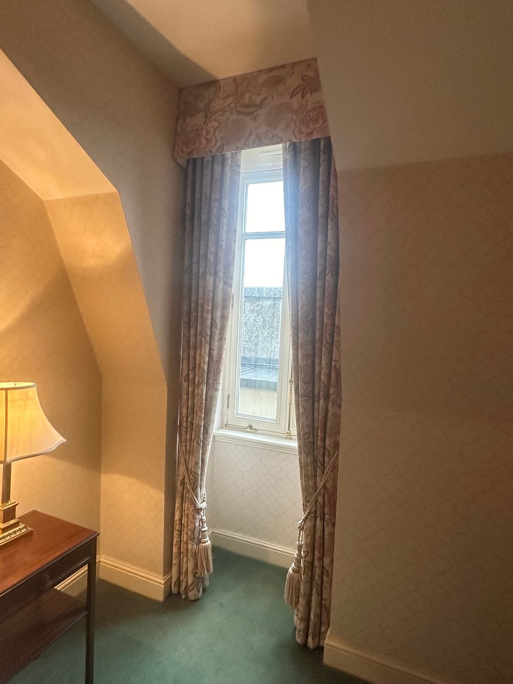 Lot 1753: A Pair of Lined Floral Pattern Drapes with Valance and Tie-backs, 120 x 250cm