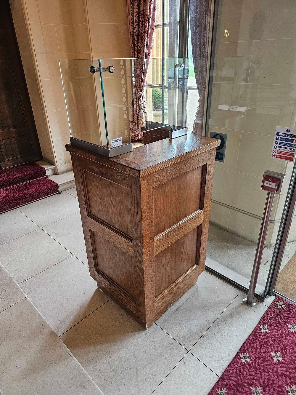 Lot 1: A Victorian Style Quartersawn Oak Reception Counter with Modern Glass Screen
