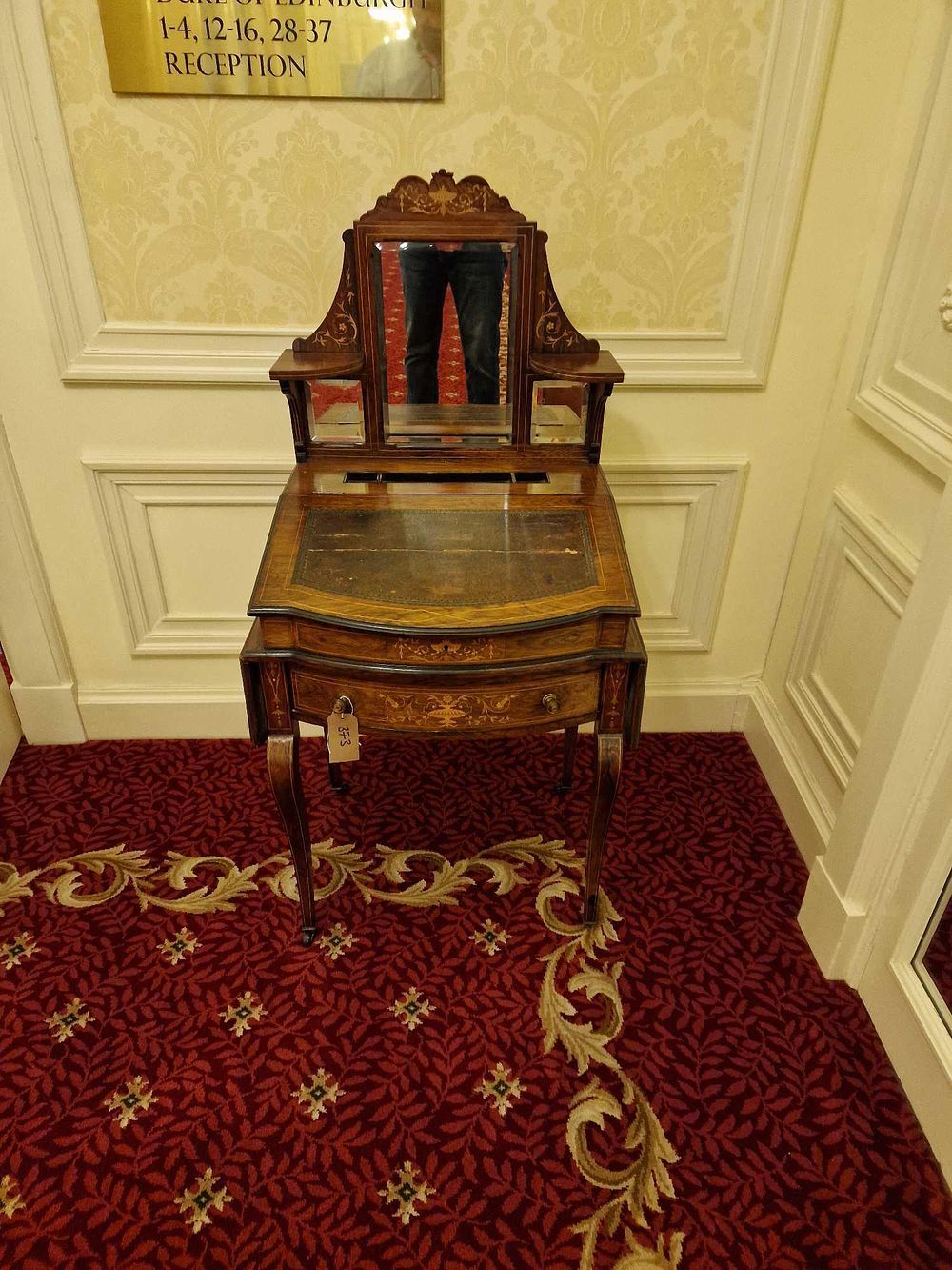 Lot 373: A French Louis XV Style Inlaid Dressing Table and Desk, Late 19th/Early 20th Century