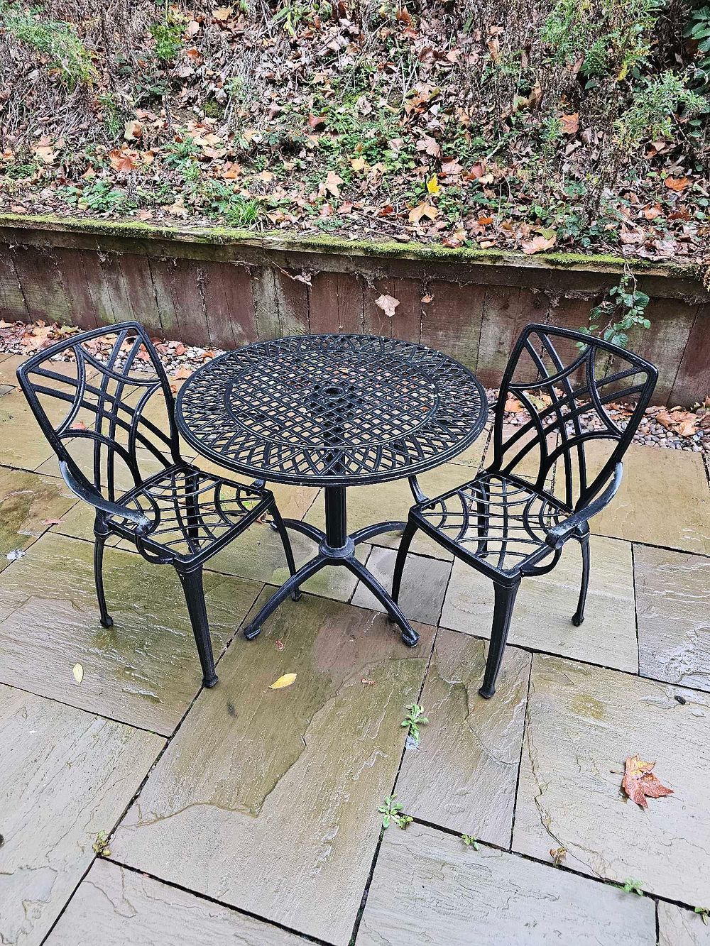 Lot 593: Nuu Garden Three-Piece Cast Aluminum Outdoor Bistro Set