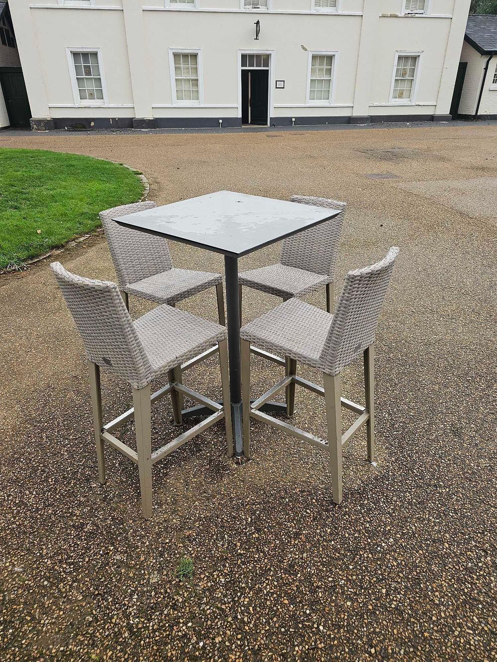 Lot 638: A Bridgman ALL SEASONS Five-Piece Outdoor Bar Set