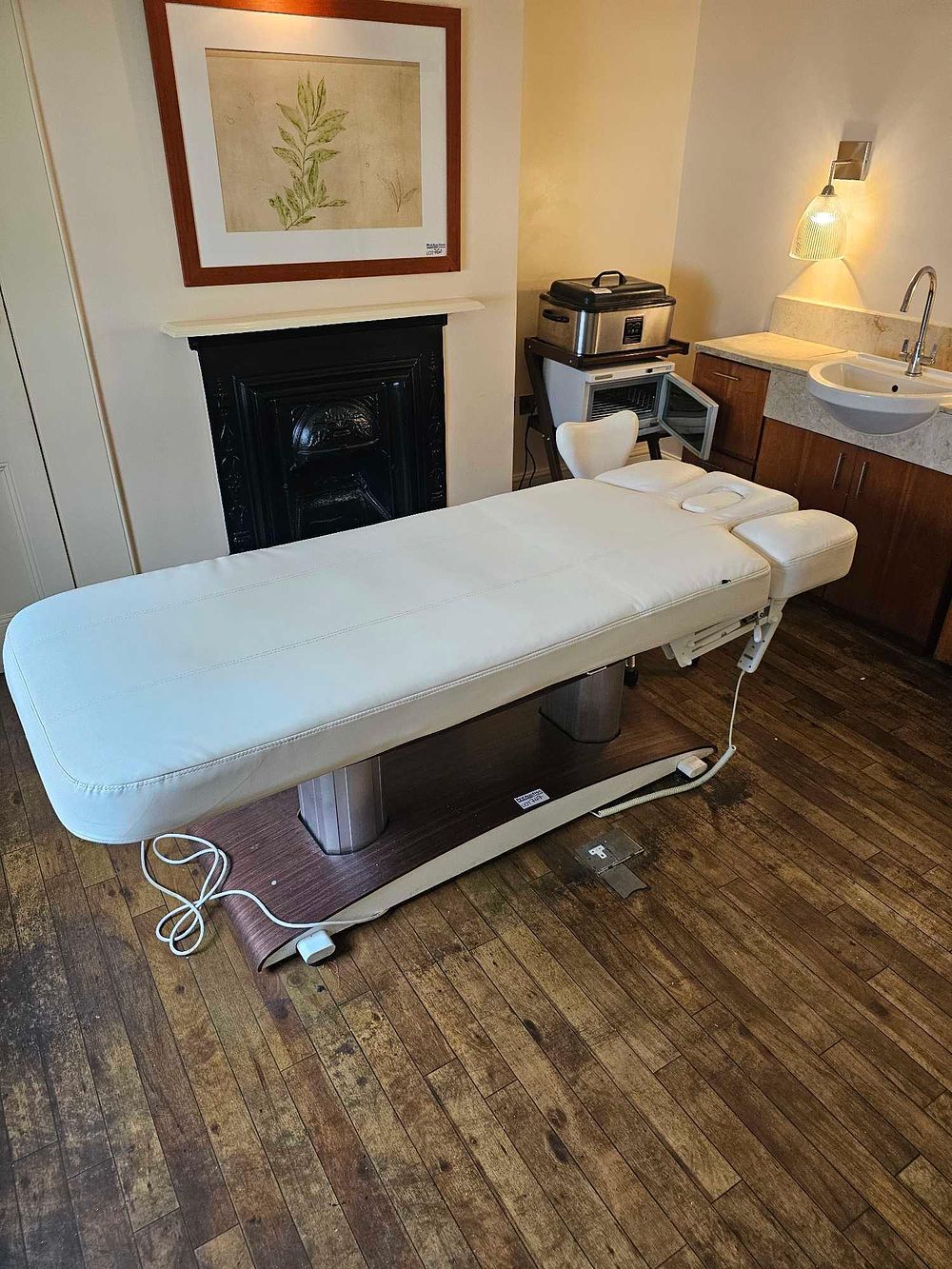 Lot 747: Electric Spa Treatment Bed with Double Pillar Wood Base and Matching Stool
