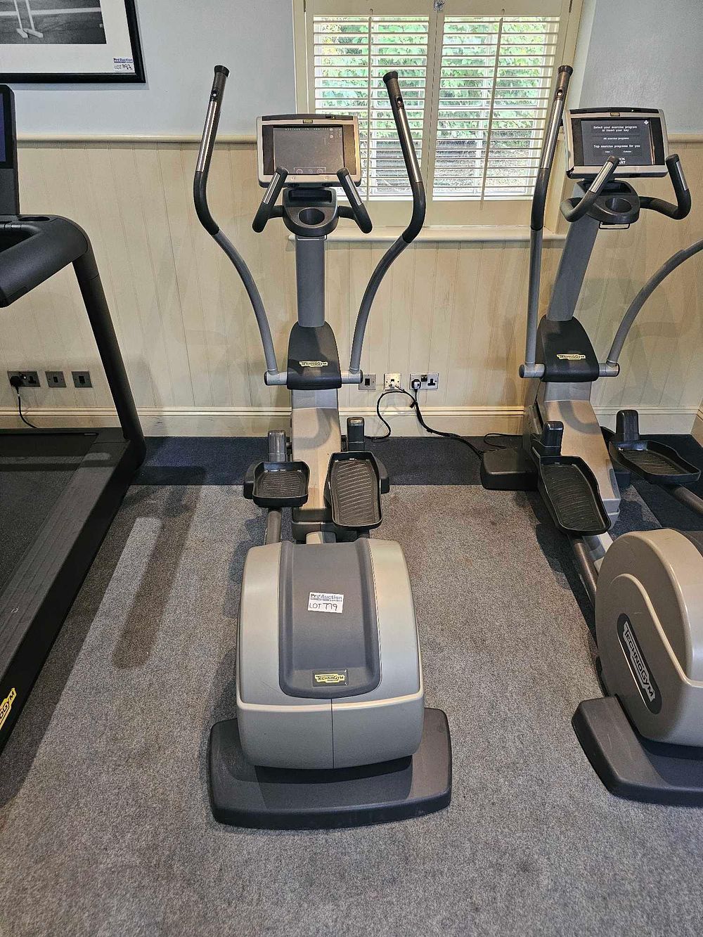Lot 779: Technogym Excite Synchro 700 Elliptical Cross Trainer