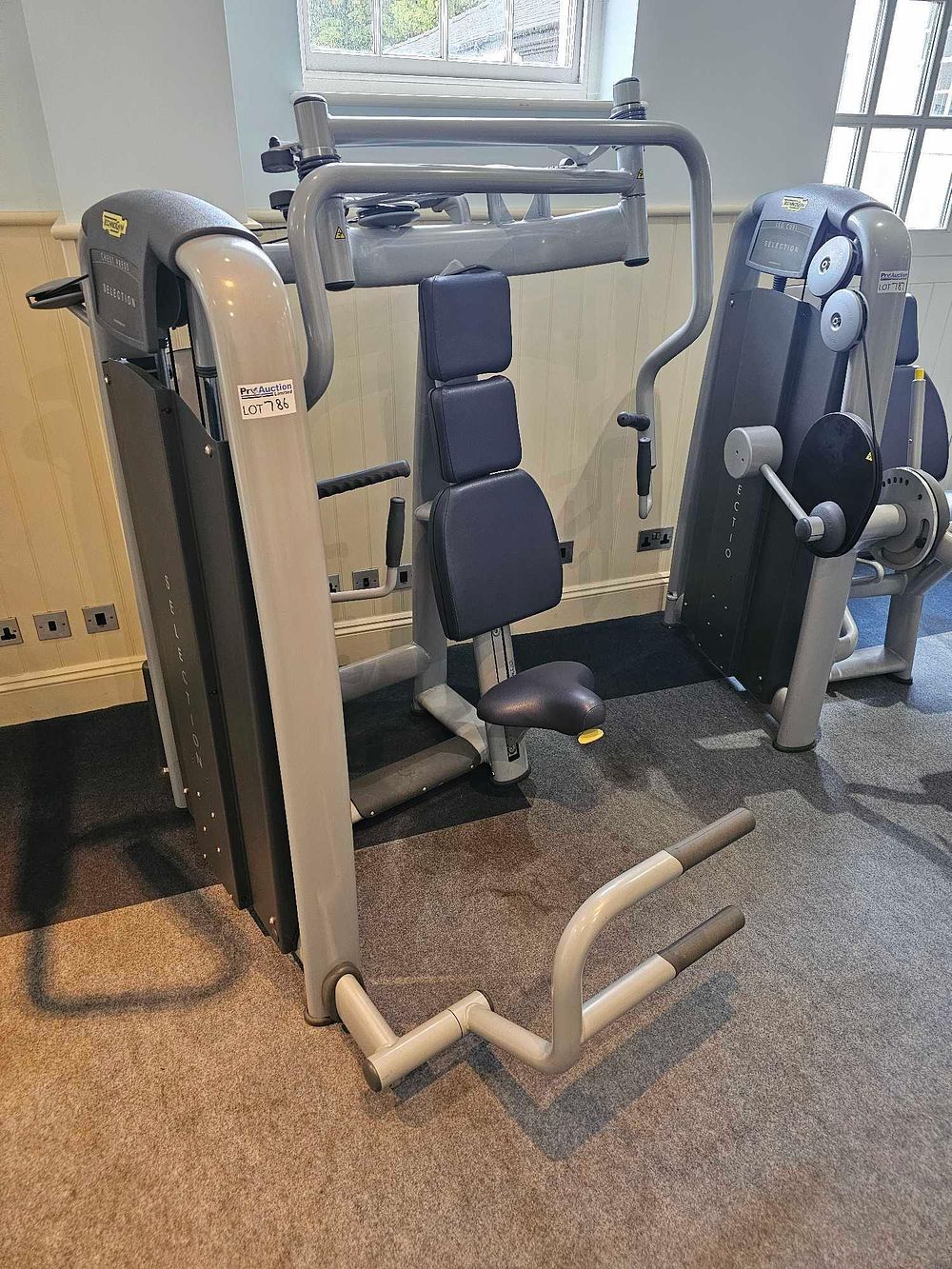 Lot 786: Technogym Selection Chest Press