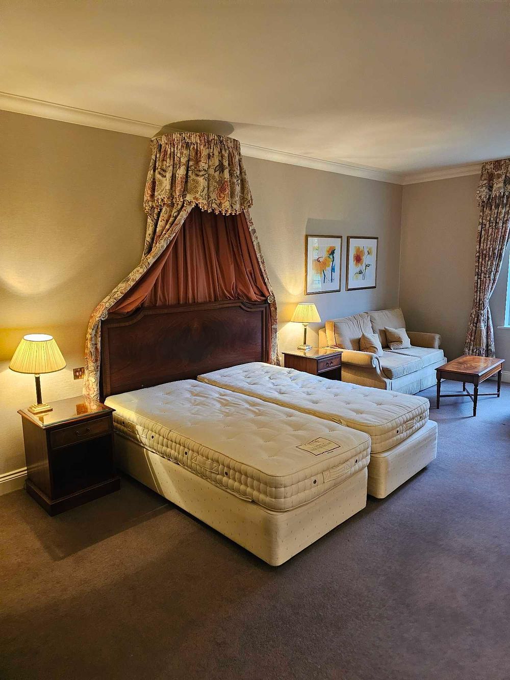 Lot 841: A Collection of Traditional Hotel Furnishings, including a Canopy Bed and Vi-Spring Mattresses