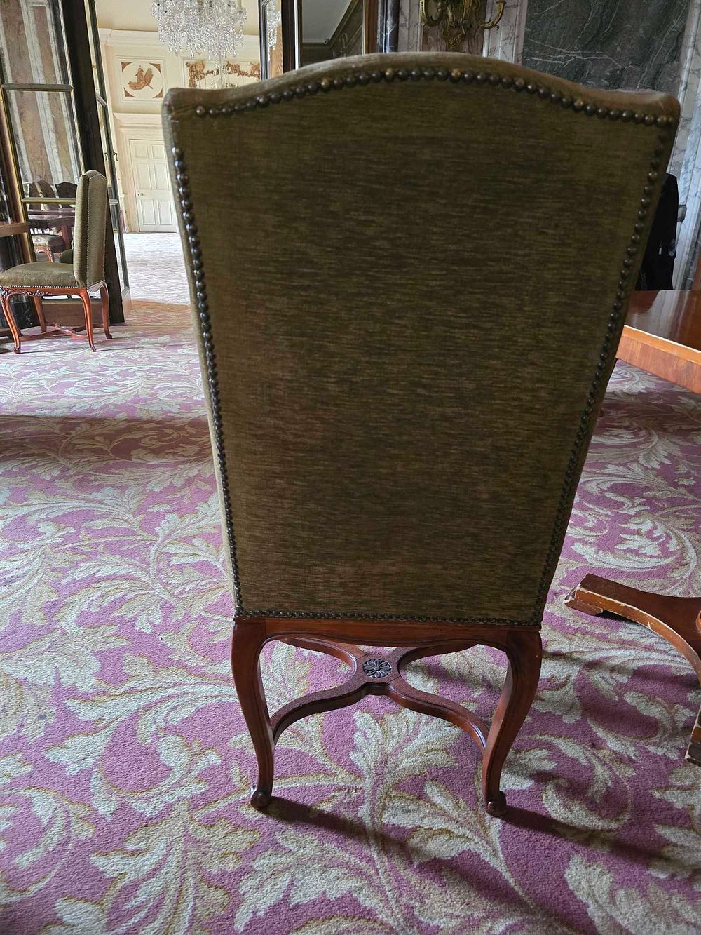 Lot 2011: A Suite of Louis XV-Style Dining Furniture, comprising a Pedestal Table and High-Back Chairs