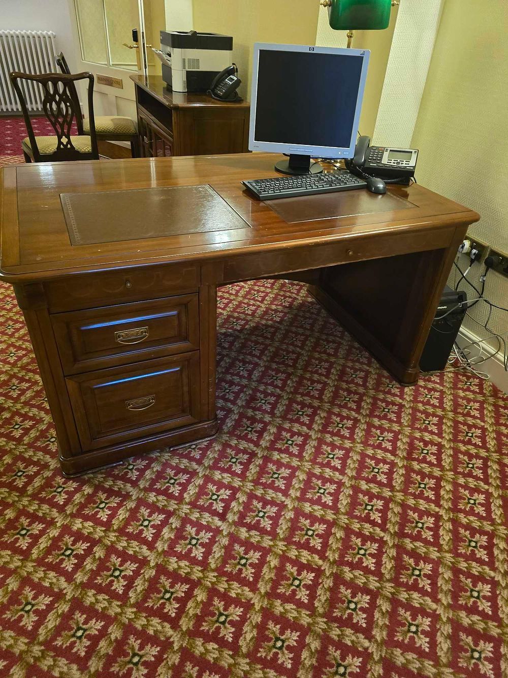 Lot 2117: A Traditional Pedestal Executive Desk in Mahogany Style