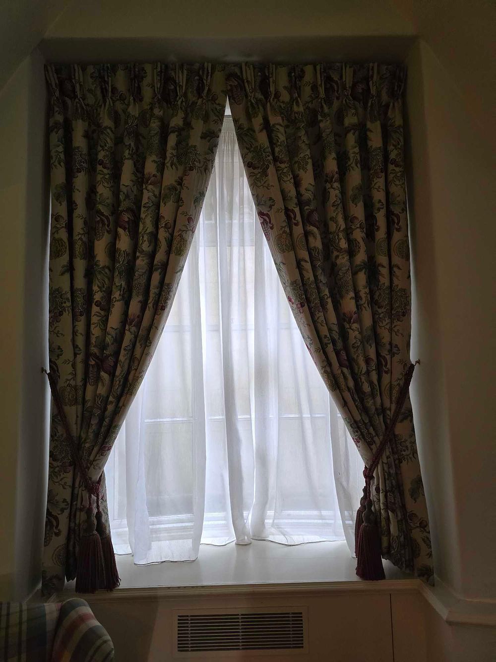 Lot 2151: A Pair of Lined Drapery Panels and A Pair of White Sheer Under-Curtains with Botanical and Fruit Pattern