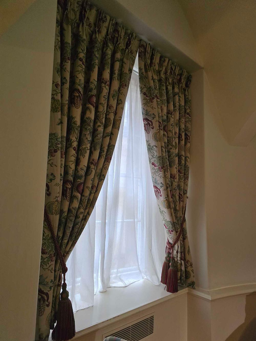 Lot 2153: A Pair of Traditional Floral and Botanical Draperies with Sheer Under-Drapery and Tie-Backs