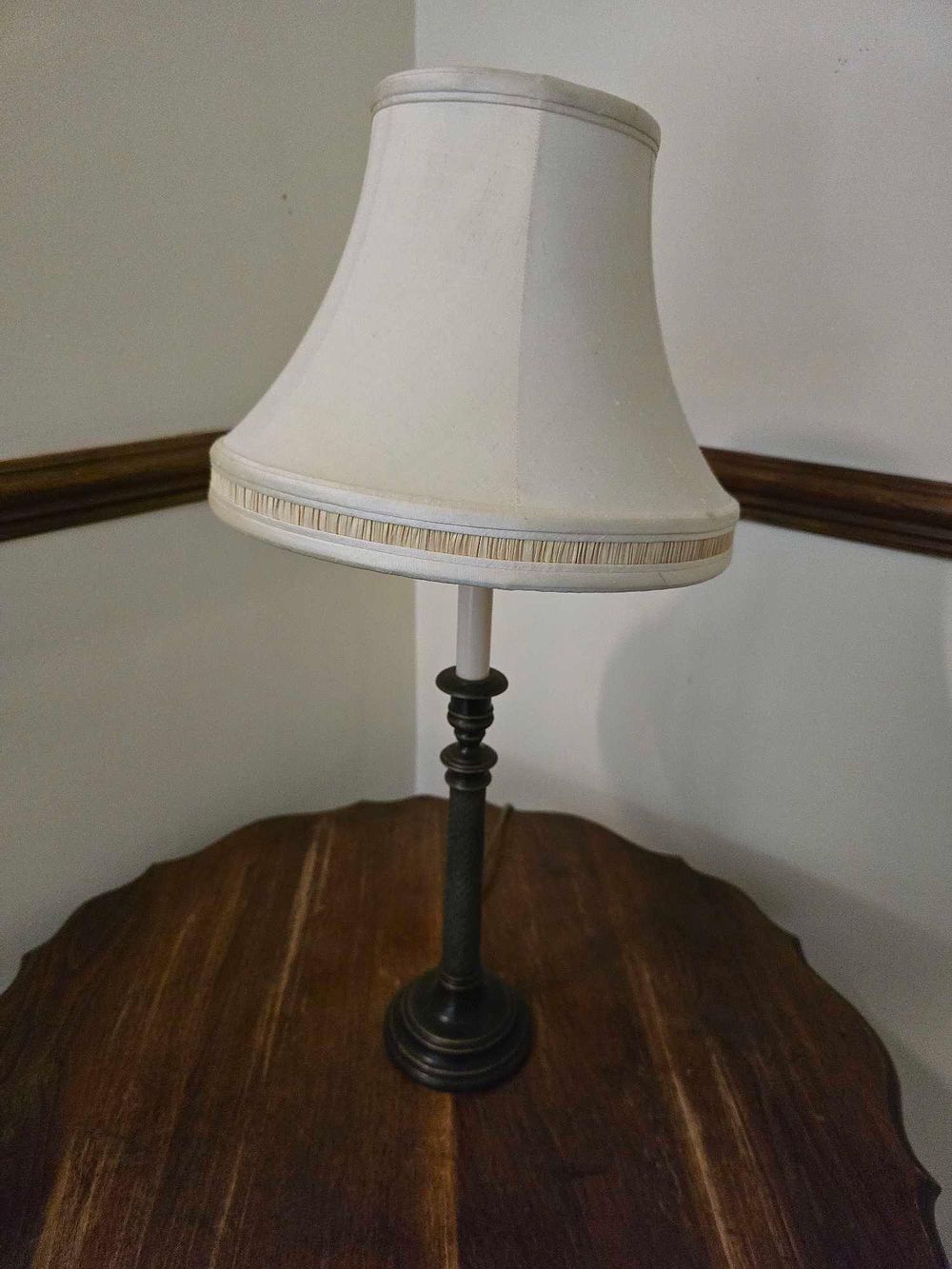Lot 2197: A Frederick Cooper Style Brass Candlestick Table Lamp