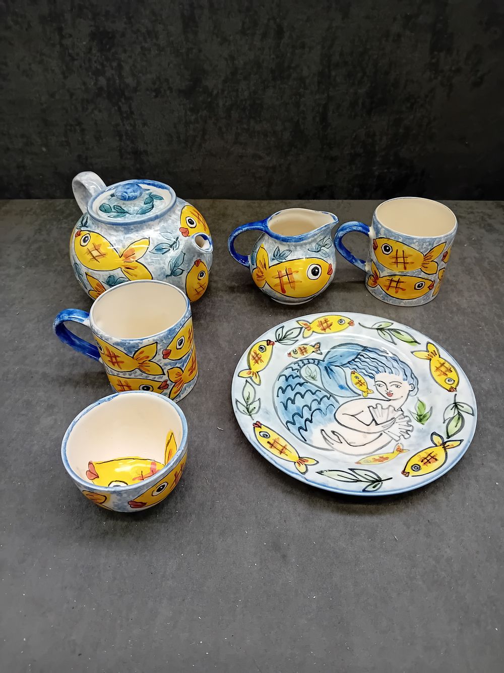 Lot 507: Vietri Pottery Fish Pattern Six-Piece Tableware Set, Signed Kate Glanville, Dated 1996