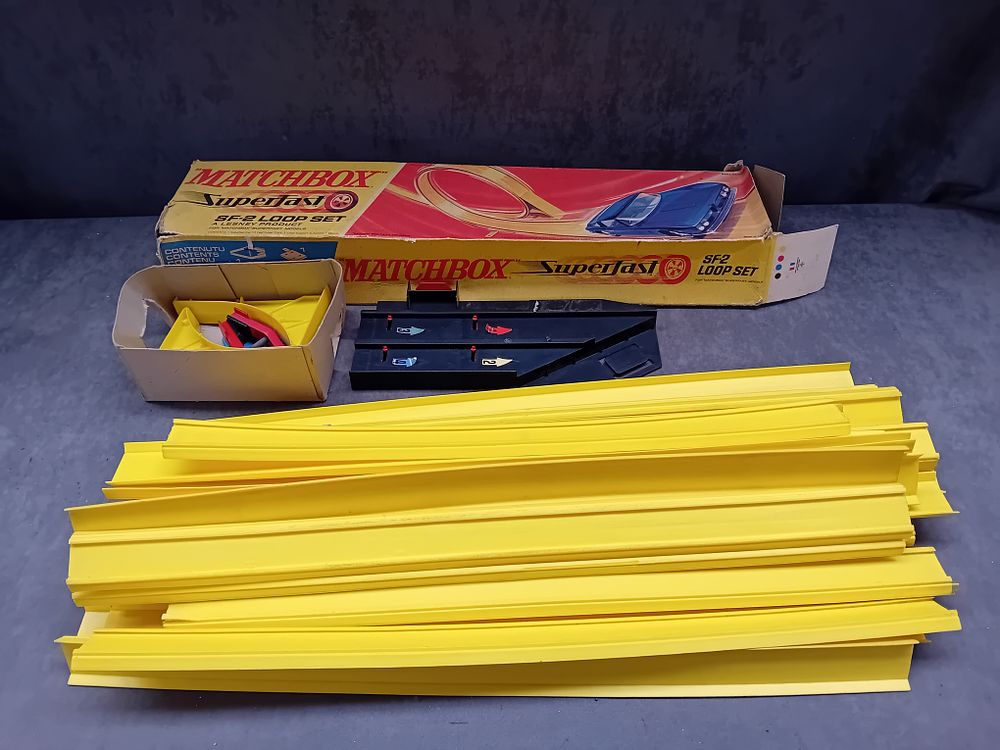 Lot 272: Vintage Matchbox Superfast SF-2 Loop Set