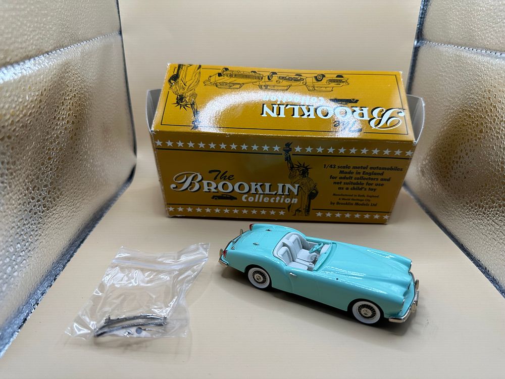 Lot 274: Brooklin Models 1/43 Scale 1954 Kaiser Darrin Die-Cast Model, BRK. 91