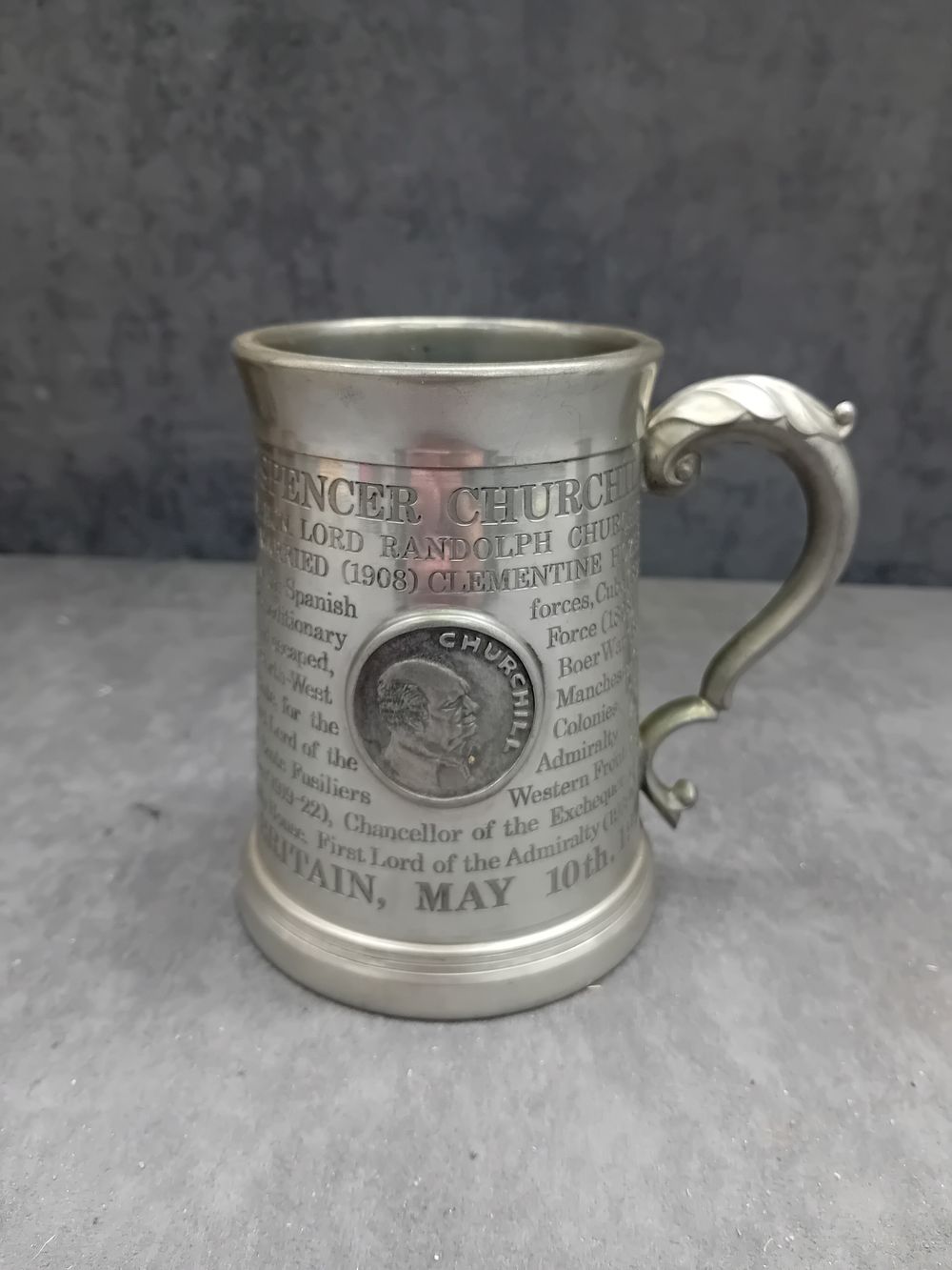 Lot 431: Vintage Commemorative Winston Churchill English Pewter Tankard