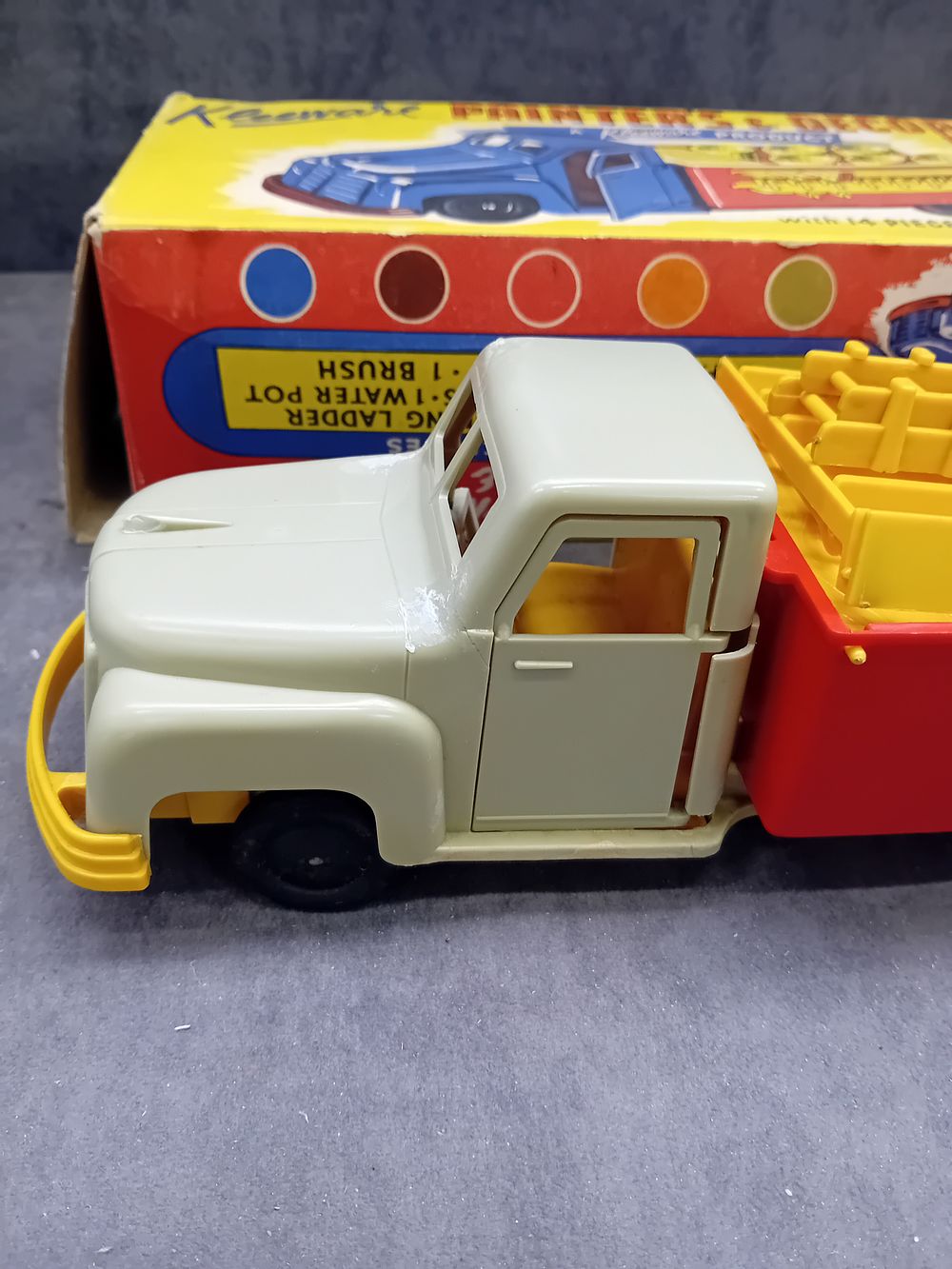 Lot 576: Kleeware Painter's & Decorator's Lorry Playset with Original Box