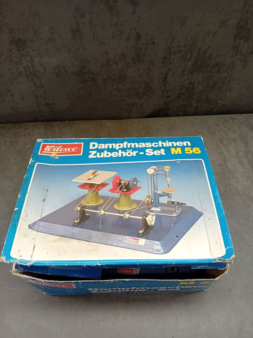 Lot 593: Vintage Wilesco Dampfmaschinen Zubehör-Set M 56 Model Plate with Accessories