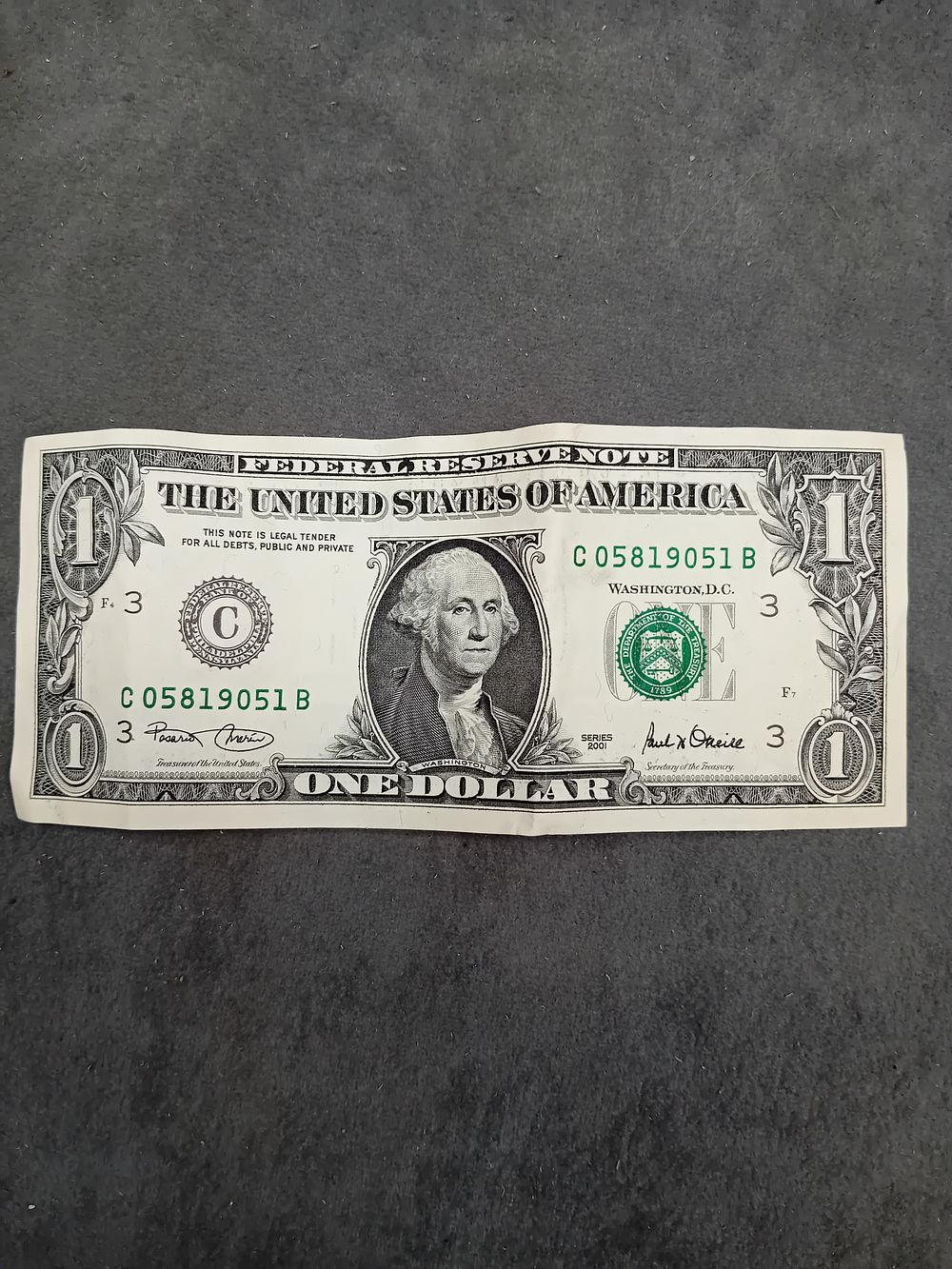 Lot 645: George Washington 1 Dollar bill 2001
