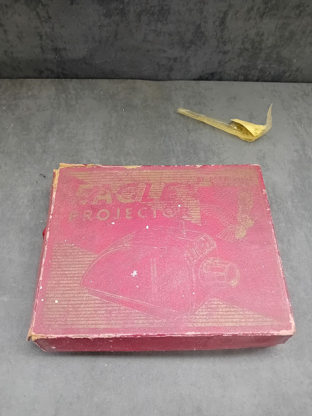 Lot 166: A Vintage Merit S.E.L. Ace 'EAGLE' Film Projector