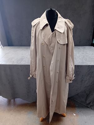 Harvey Nichols Knightsbridge London SW1 size 18 as pictured