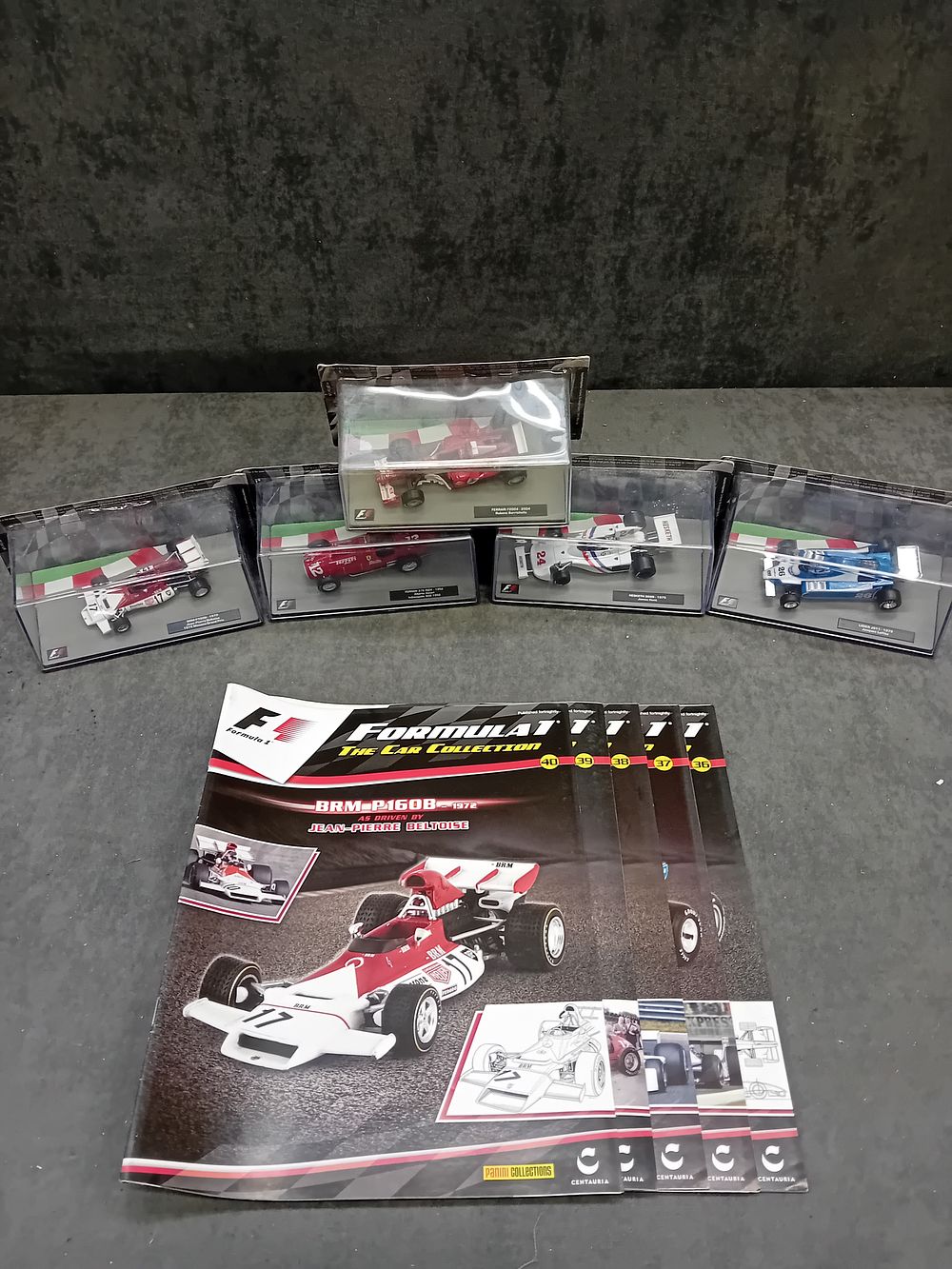 Lot 333: A Collection of 5 Panini Collections 'FORMULA 1 The Car Collection' 1:43 Scale Die-Cast Model Cars