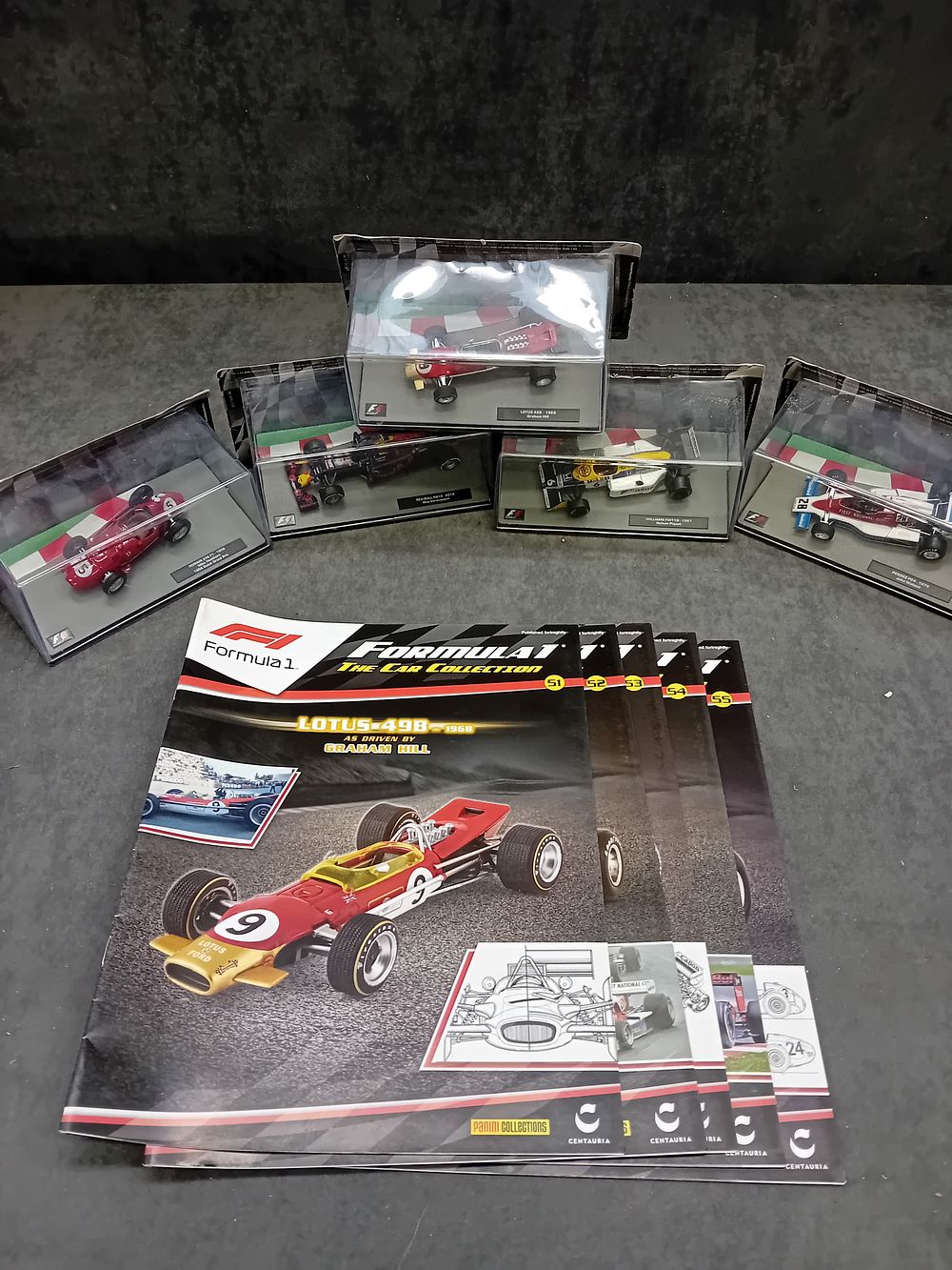 Lot 334: A Collection of Five Panini Collections / Centauria 'FORMULA 1 THE CAR COLLECTION' 1:43 Scale Die-Cast Models with Magazines