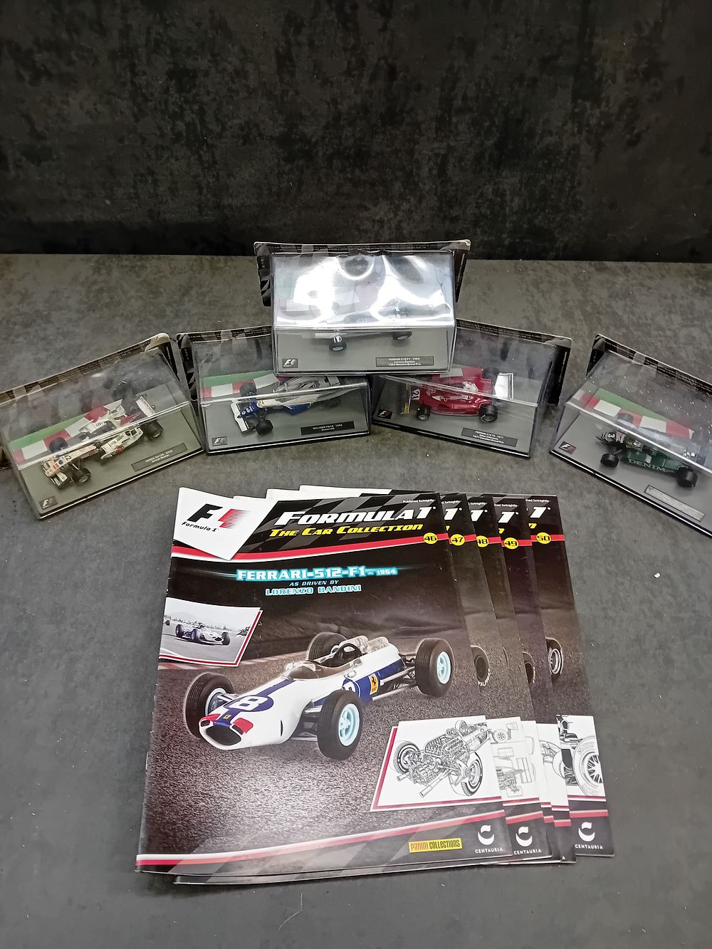 Lot 336: A Collection of Five 'FORMULA 1 The Car Collection' Die-Cast Model Cars with Companion Magazines