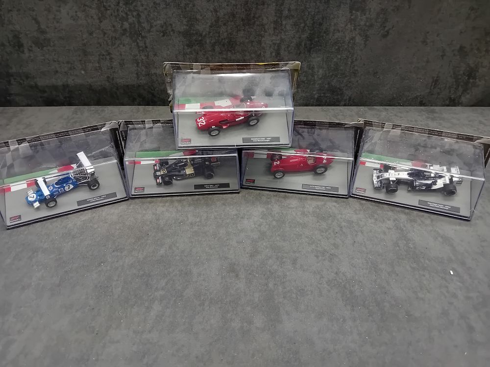 Lot 339: A Collection of Five Panini F1 Collection 1:43 Scale Die-cast Model Formula 1 Cars
