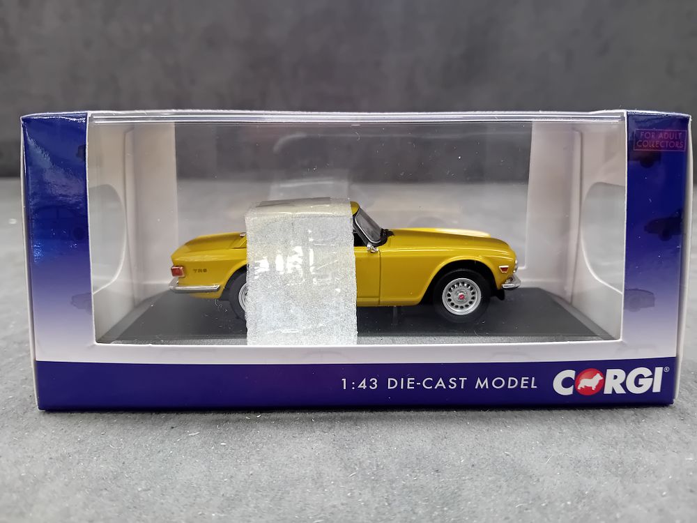 Lot 387: Corgi Vanguards VA14702 Triumph TR6 Mimosa Yellow 1:43 Scale Die-Cast Convertible Model