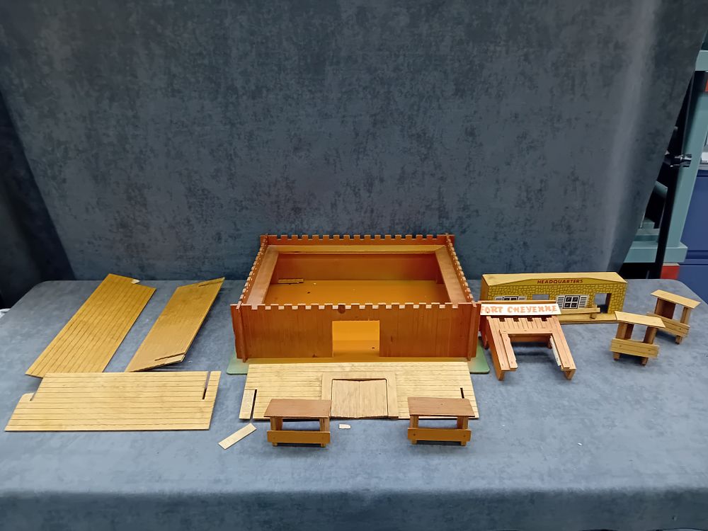 Lot 240: A Vintage Elf Toys 'Fort Cheyenne' Wooden Toy Playset