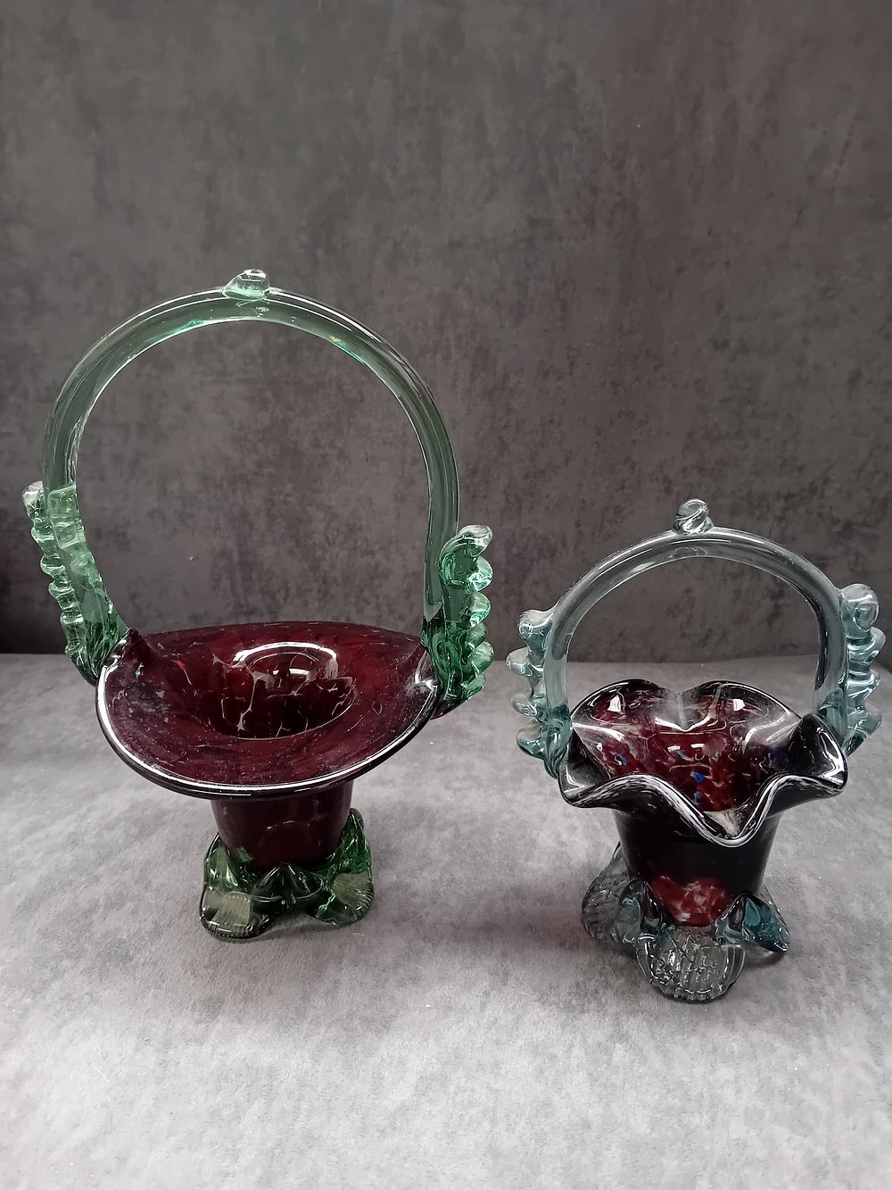 Lot 605: Mixed lot of 2 End of Day Glass...