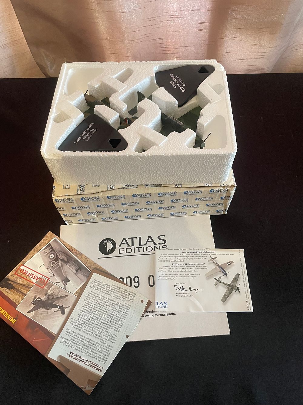 Lot 413: Atlas Editions 1:72 Scale Die-Cast Model Aircraft: Hawker Hurricane Mk I and Junkers Ju 87B Stuka