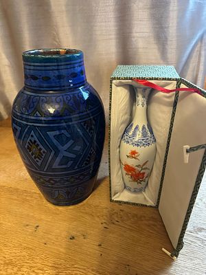 A Pair of Vases: A Moorish Style Earthenware Jar and a Chinese Export Porcelain Bottle Vase. A 