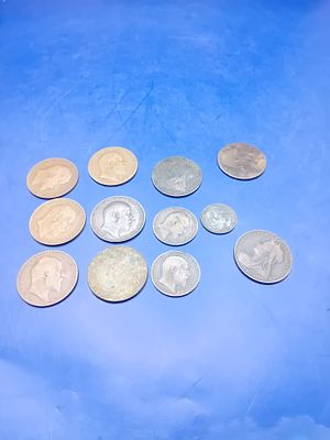 A Collection of 12 British Copper and Bronze Penny and Half Penny Coins, Edward VII and Victoria. 